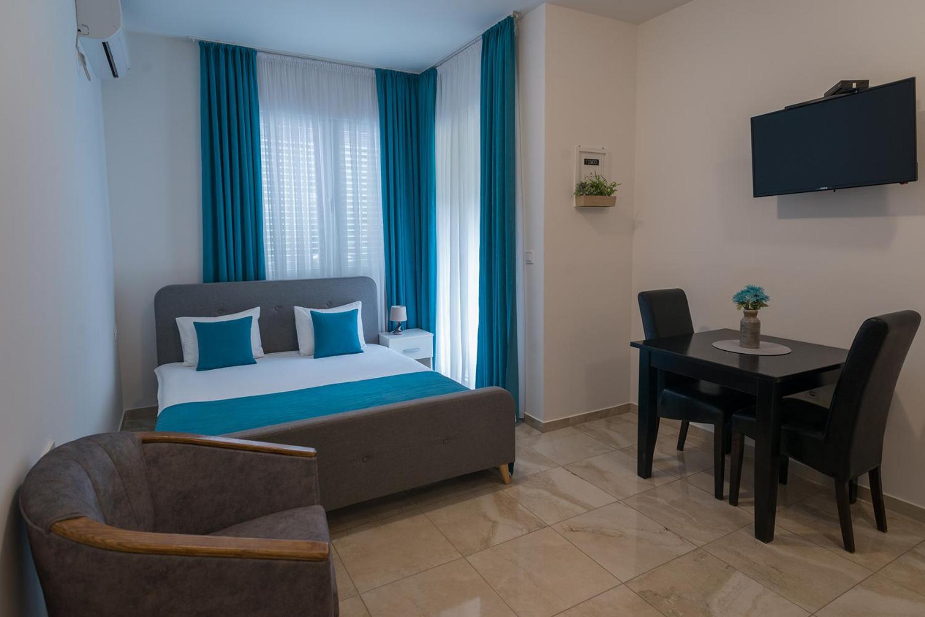 Apartments Sunrise Herceg Novi Esterno foto