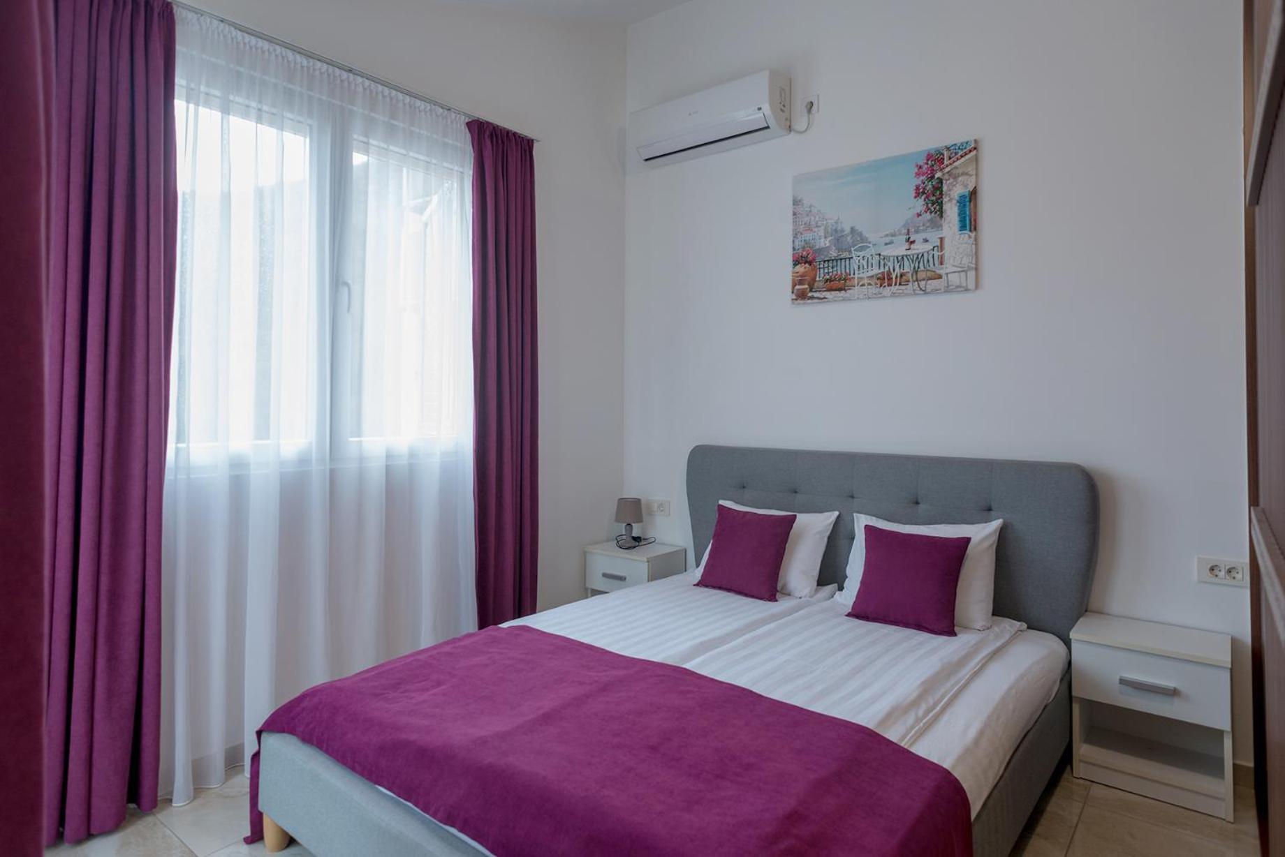 Apartments Sunrise Herceg Novi Esterno foto